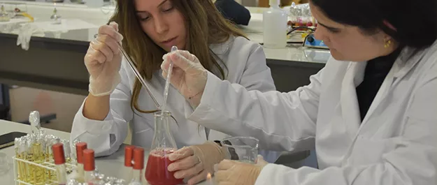 Laboratorio Clínico y Biomédico